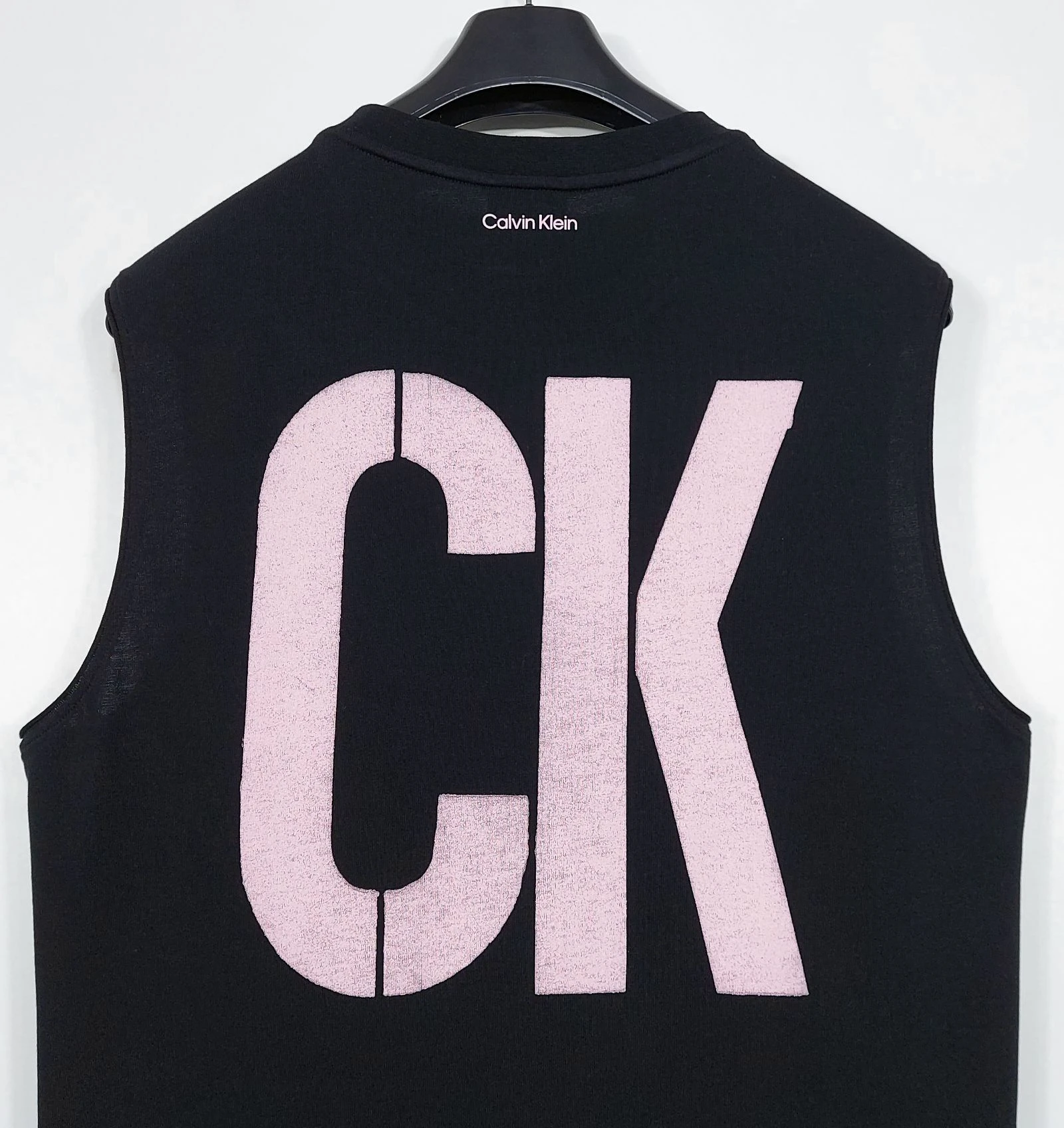 Calvin Klein Studio 'viva love' sleveless tshirt - black M – photo 13